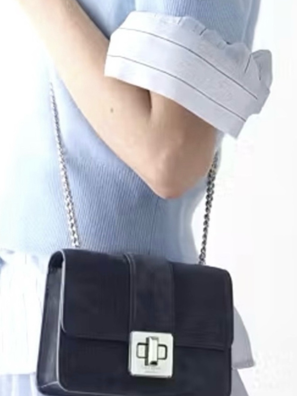 Kate Spade Suede Mini Chain Bag - Blazer Blue
NWT - Elegant Evening Purse